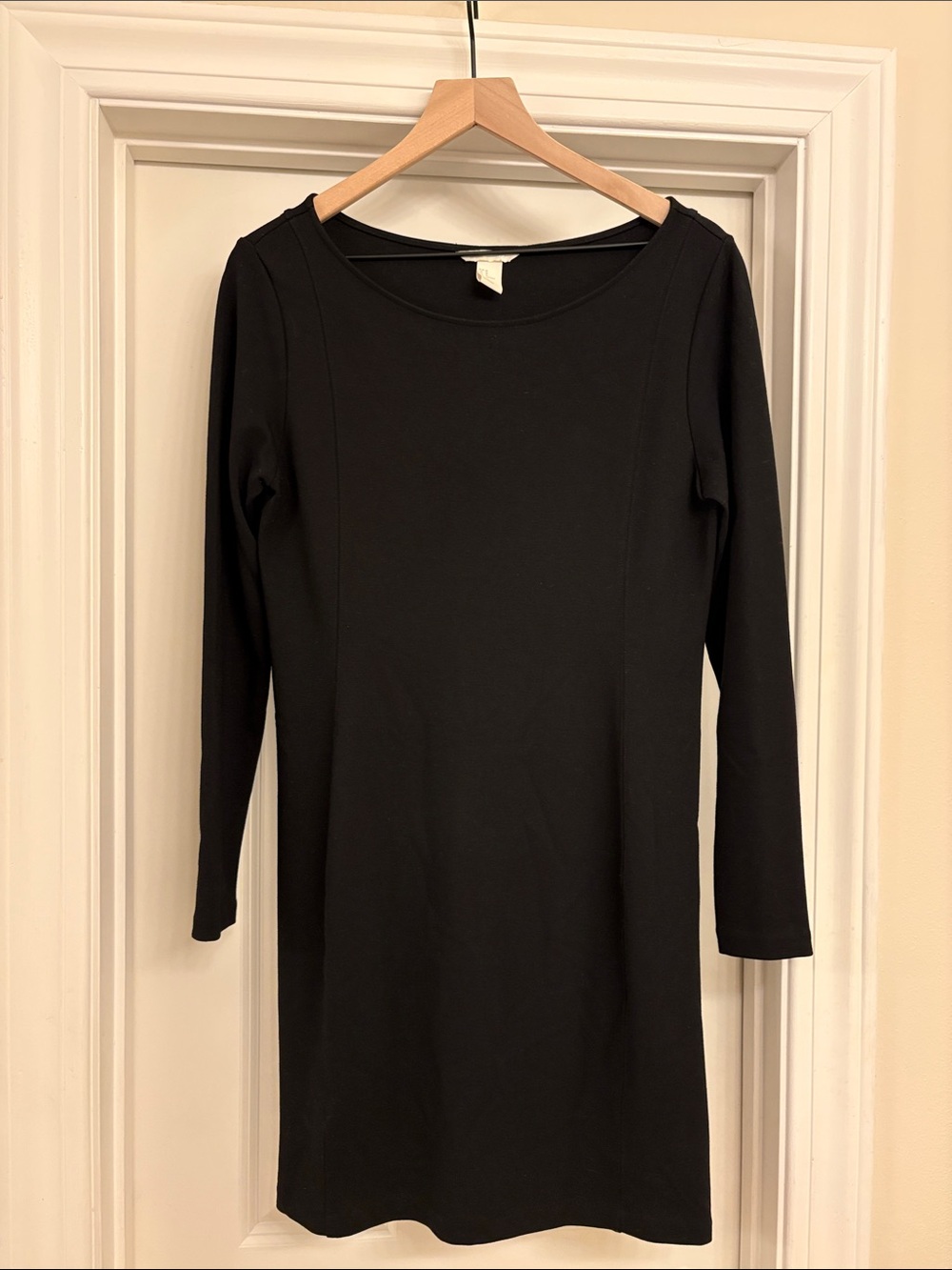 Classic Black Long-Sleeve Women's Dress